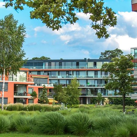 Bl Bavaria Yachtclub & Apartments Balatonlelle Bagian luar foto