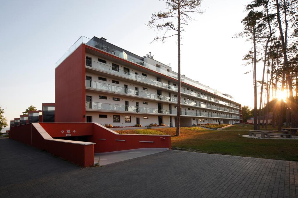 Bl Bavaria Yachtclub & Apartments Balatonlelle Ruang foto