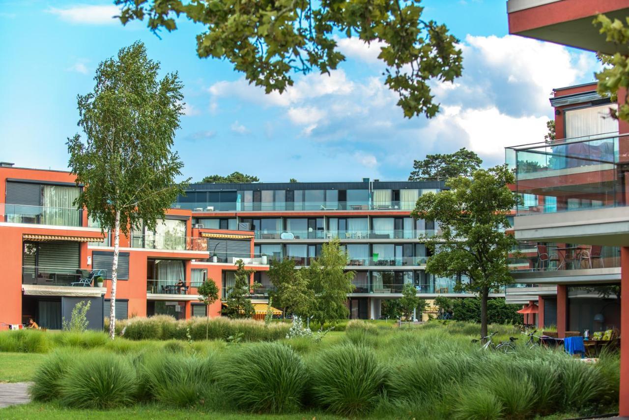 Bl Bavaria Yachtclub & Apartments Balatonlelle Bagian luar foto