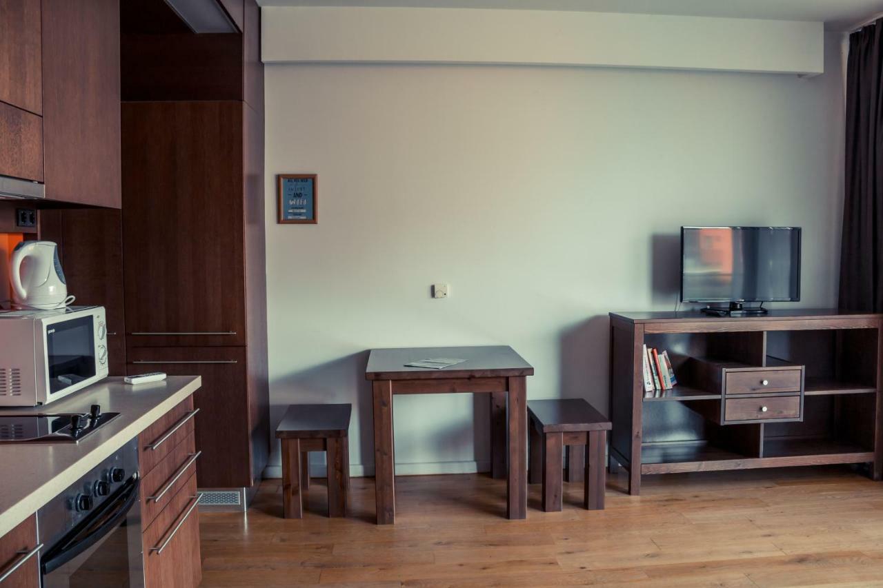 Bl Bavaria Yachtclub & Apartments Balatonlelle Bagian luar foto